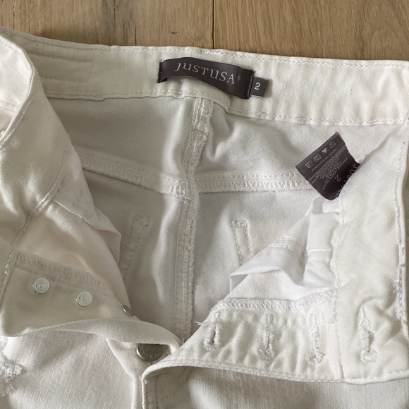 Just USA White Ripped Skinny Jeans - Picture 2 of 2